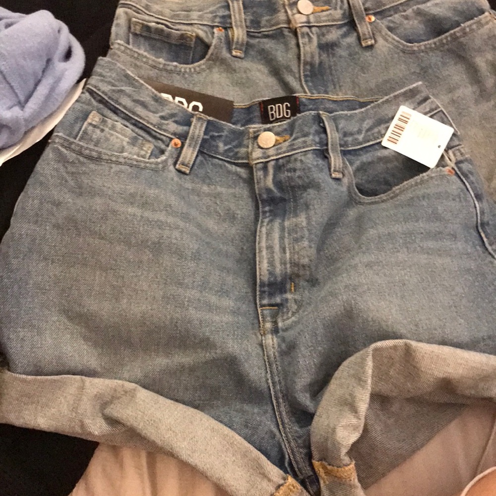 BDG Mom Jean Shorts